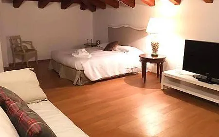 Barbacan Boutique Готель