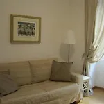 Barbacan Boutique فندق ترييستي