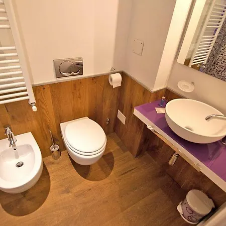 Barbacan Boutique * Triest