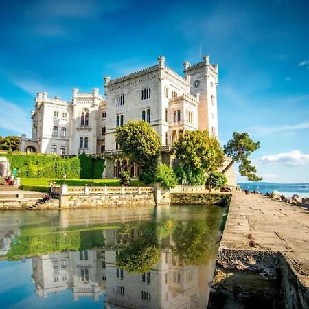 Barbacan Boutique Hotel *