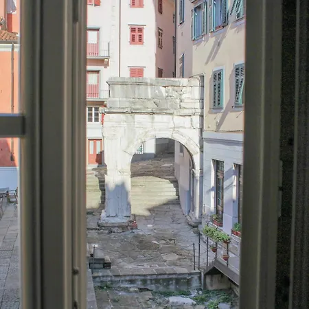 Barbacan Boutique Hotel