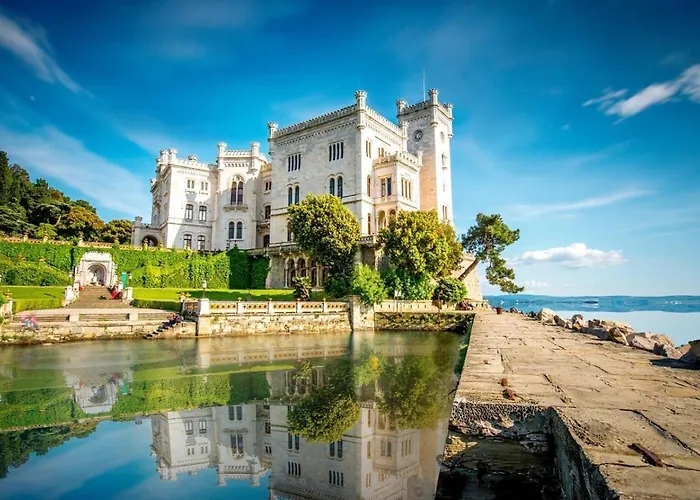 Barbacan Boutique Hotel *